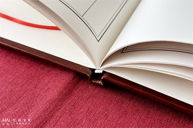 锁线精装龙氏家谱-忆海文化